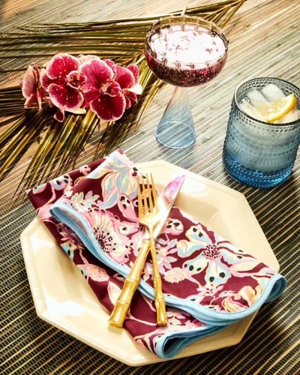 Tabletop^Lilly Pulitzer Printed Scalloped Edge Dinner Napkin Amarena Cherry Tropical With A Twist